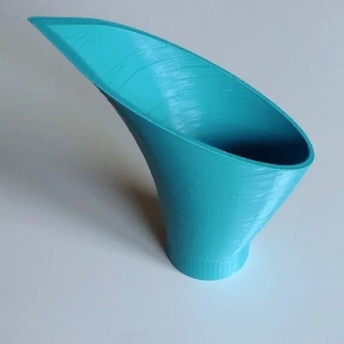 Embudo de riego impreso en 3D para botellas de PET - Herramienta de riego por goteo de jardín hágalo usted mismo  - Imagen 2 de 3