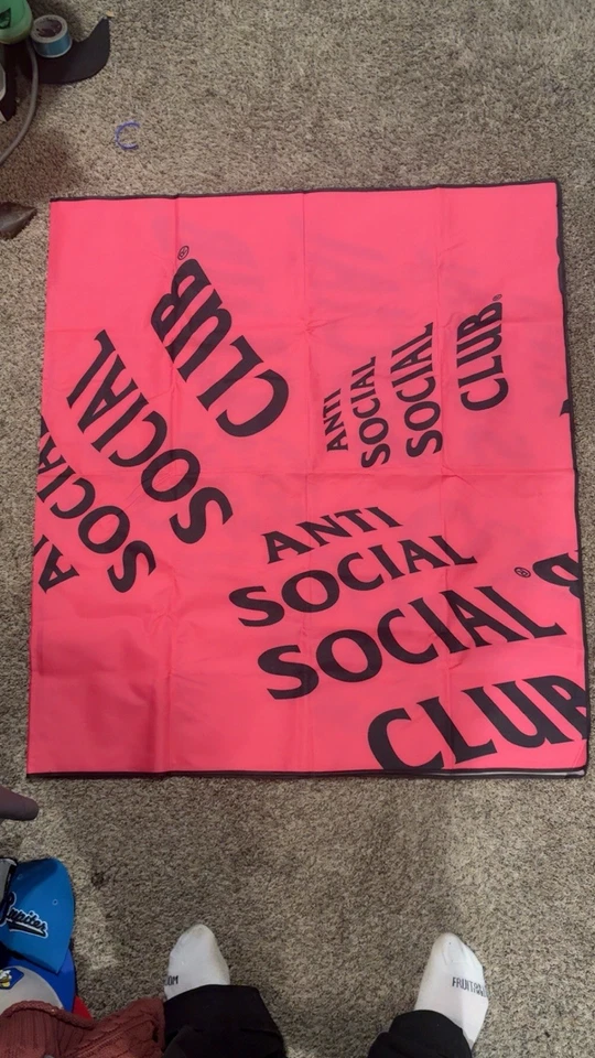 Anti Social Pink Table Cover - Image 3 of 4