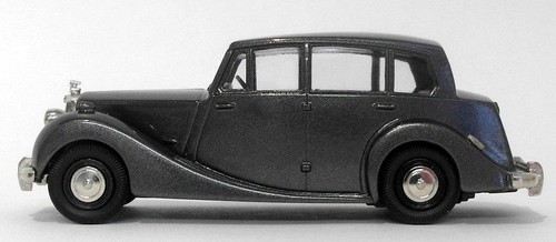 Lansdowne Models 1/43 Scale LDM8 - 1954 Triumph Renown - Dark Grey - Picture 5 of 5