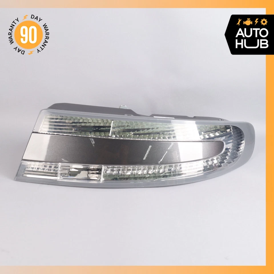 05-19 Aston Martin V8 Vantage DB9 DBS Tail Light Lamp Right 8D3313404AK OEM 26k - Image 3 of 4