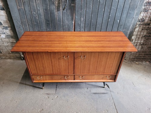 G Plan Retro Vintage Mid Century Teak Sideboard - Picture 2 of 13