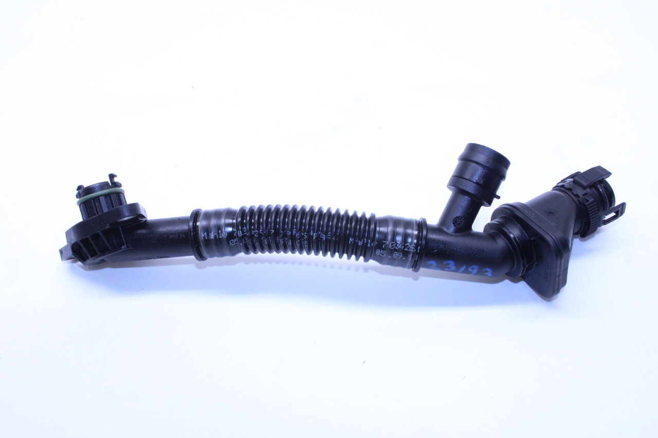 20112013 BMW 550i F10 N63 Cylinder Head Crankcase Ventilation Vent