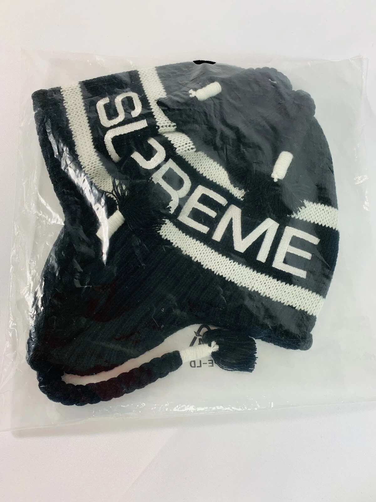 SUPREME EAR RABAT BEANIE GLANDS NOIRS FW16 2016 NEUF DANS SON SAC