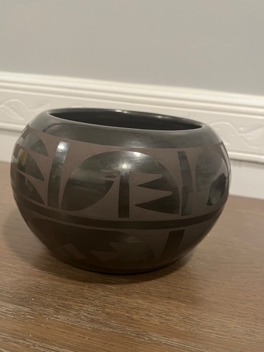 Martha Applebeleaf Black Keramik Vase - Bild 13 von 13