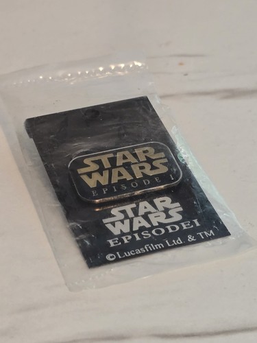 Star Wars Episode One Pin Badge. 1999 Cinema Release Collectible