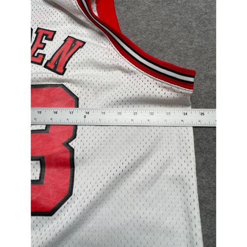 VTG Nike Chicago Bulls Scottie Pippen #33 White NBA Basketball Jersey XL - Picture 9 of 9