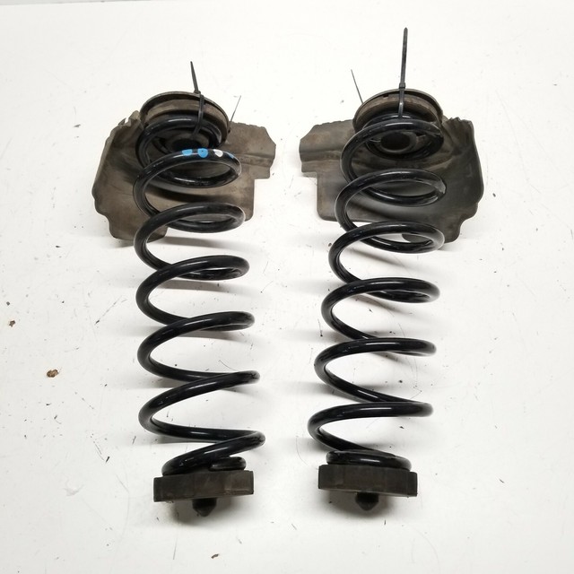 2013 AUDI Q5 REAR SUSPENSION COIL SPRING SEAT PLATE MOUNT SPLASH DUST