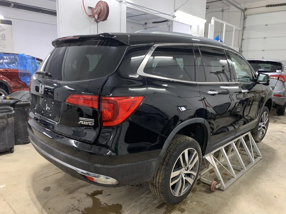 Modulador ABS usado serve: 2017 Honda Pilot conjunto de modulador com sistema pré-colisão - Imagem 3 de 4