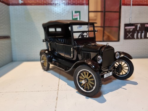 Ford Model T Touring 1925 1:24 Scale RARE 1903 Detailed Diecast Sun Star - Picture 6 of 9
