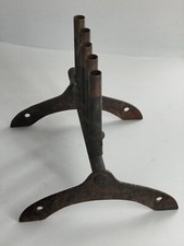 Raro Becco di Bunsen multiplo a 5 fiamme. Ferro e ottone . Misure 19x14x13cm