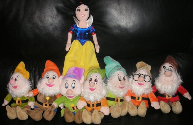 Schneewittchen und die sieben Zwerge Disney Stoffpuppen Plüsch Zwerg 7 Puppe Schneewittchen und die sieben Zwerge Disney Stoffpuppen Plüsch Zwerg 7 Puppe