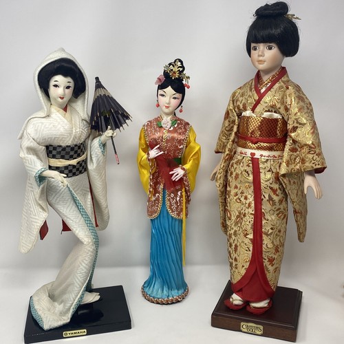 Tres muñecas asiáticas coleccionables vintage - anuncio de geisha Yamaha más 2 otras - Imagen 1 de 24
