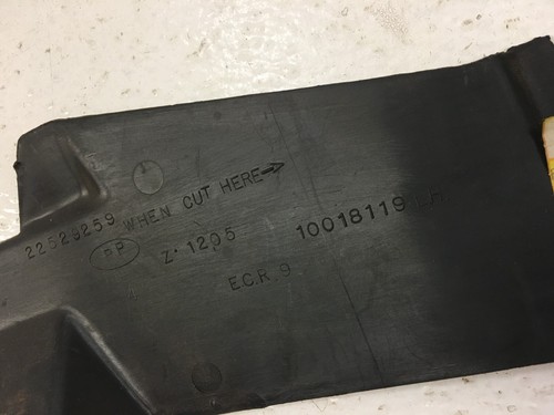 GM NOS 1982-87 Firenza J2000 Sunbird Front Bumper LH Filler 10018119 - Picture 2 of 6