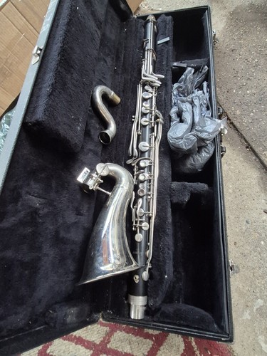 Selmer USA clarinetto basso pezzo unico corpo Selmer custodia #66037 così com'è da riparare - Foto 15 di 15