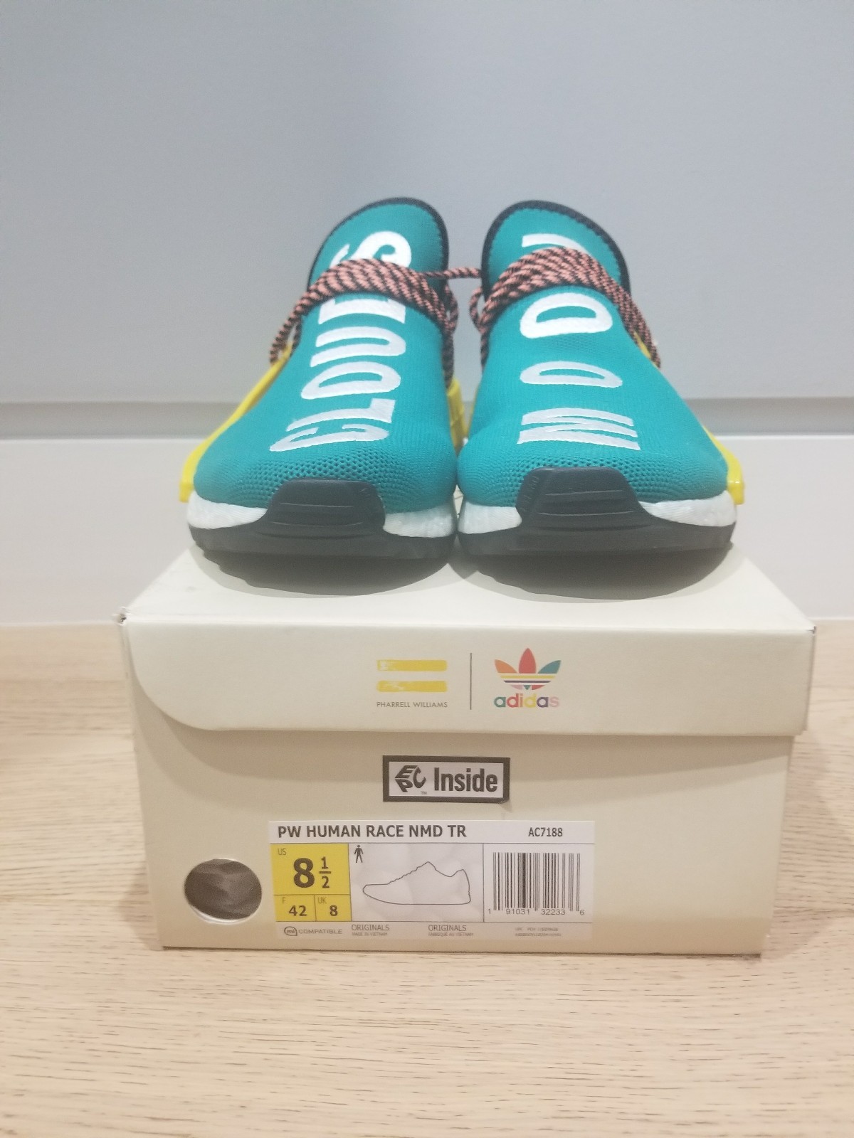 Pharrells Human Race Nmd Sunglow Clouds Moon Size Size Size 8.5 2017 release 98b25b Pharrells Human Race Nmd Sunglow Clouds Moon Size Size Size 8.5 2017 release 98b25b