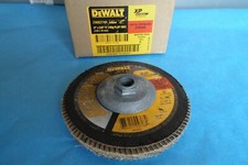 DEWALT DW8222H 6-Inch by 5//8-Inch-11 Z40 Type 27 Wearable Backing Flap Disc