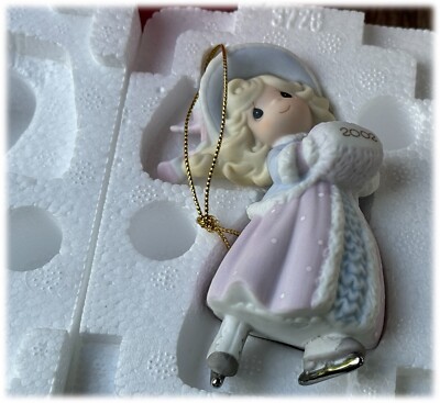 Precious Moments MAY YOUR HOLIDAYS SPARKLE WITH JOY Ornament