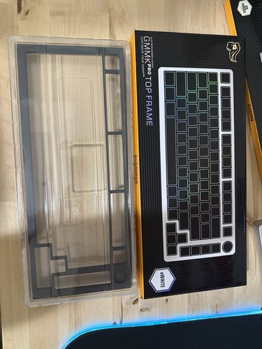 Glorious - GMMK Pro High RGB 75% Wired Mechanical Keyboard build Set/bundle - Bild 6 von 9