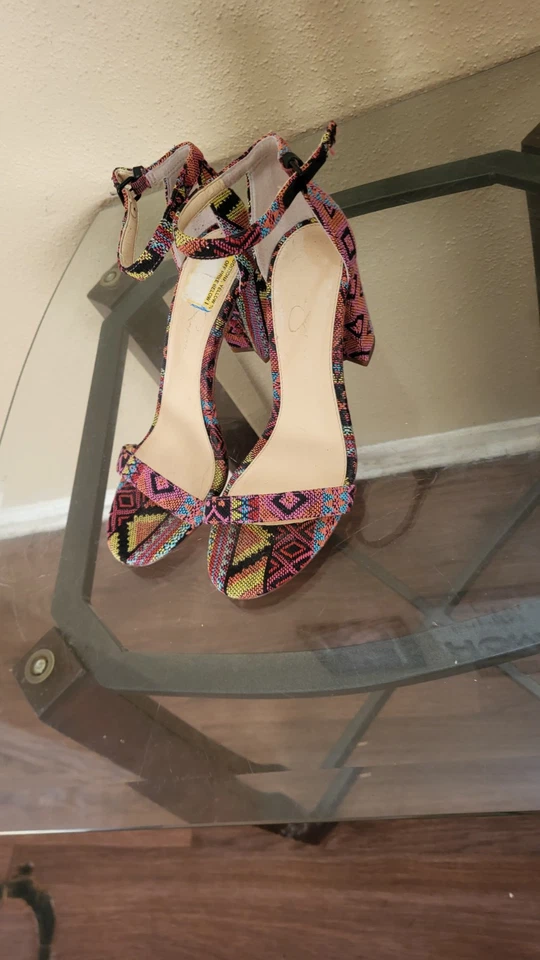 Zapatos para mujer Jessica Simpson multicolores, talla 8,5 M, estado en muy buen estado  Foto 4 de 4
