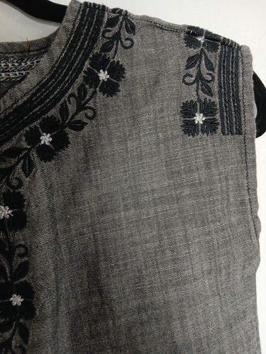 Tea Co. Flowers Embroidered Grey Girls Dress Tunic Size 10 - Picture 5 of 11