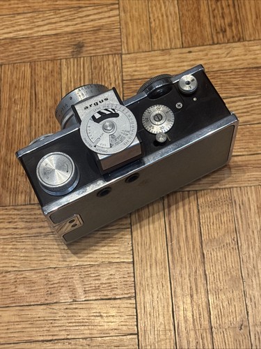 Vintage Argus Match-Matic C-3 35mm Camera w/ Cintar 50mm f3.5 Lens - UNTESTED - Picture 3 of 10