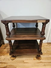 JAZZ BROTHERS CUSTOM SOLID WALNUT WOOD AUDIO RACK