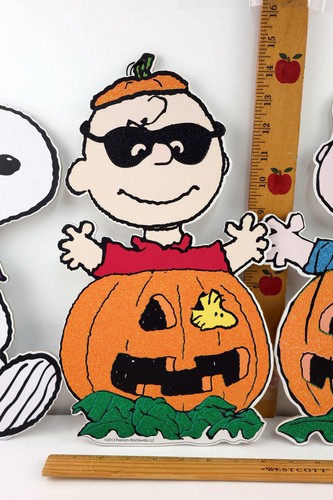 Peanuts Snoopy,Charlie Brown,Linus Pumpkin Halloween Wall Hanger 2013 Decor 14" - Picture 3 of 8