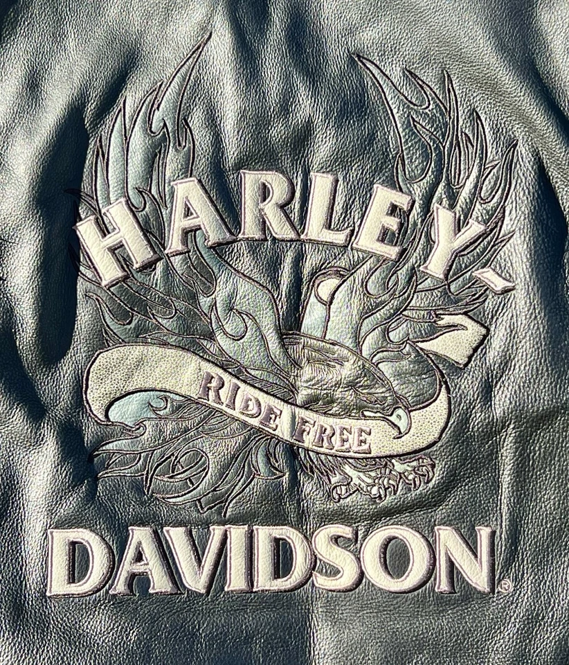 Vintage 05’ Harley Davidson Men’s Ride Free Eagle Leather Vest/Size Large - Image 2 of 4
