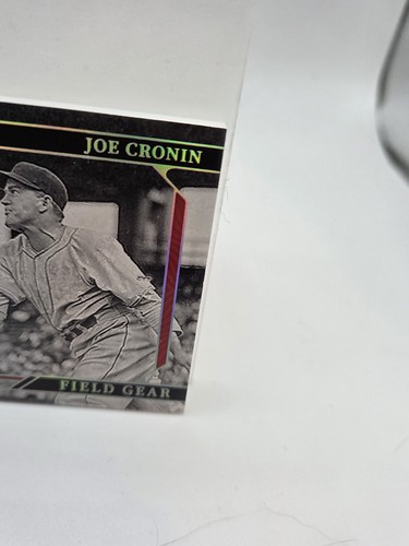 2022 National Treasures Joe Cronin Field Gear Triple Relic /3 Boston - Picture 2 of 3