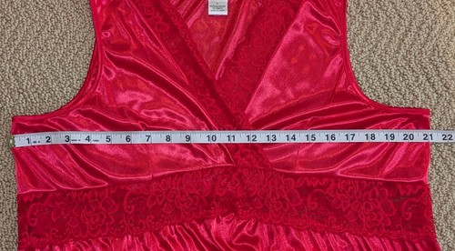 Cozee Corner Bright Red Peignoir Sz L Nightgown & Robe Shiny Silky Nylon - Picture 10 of 12