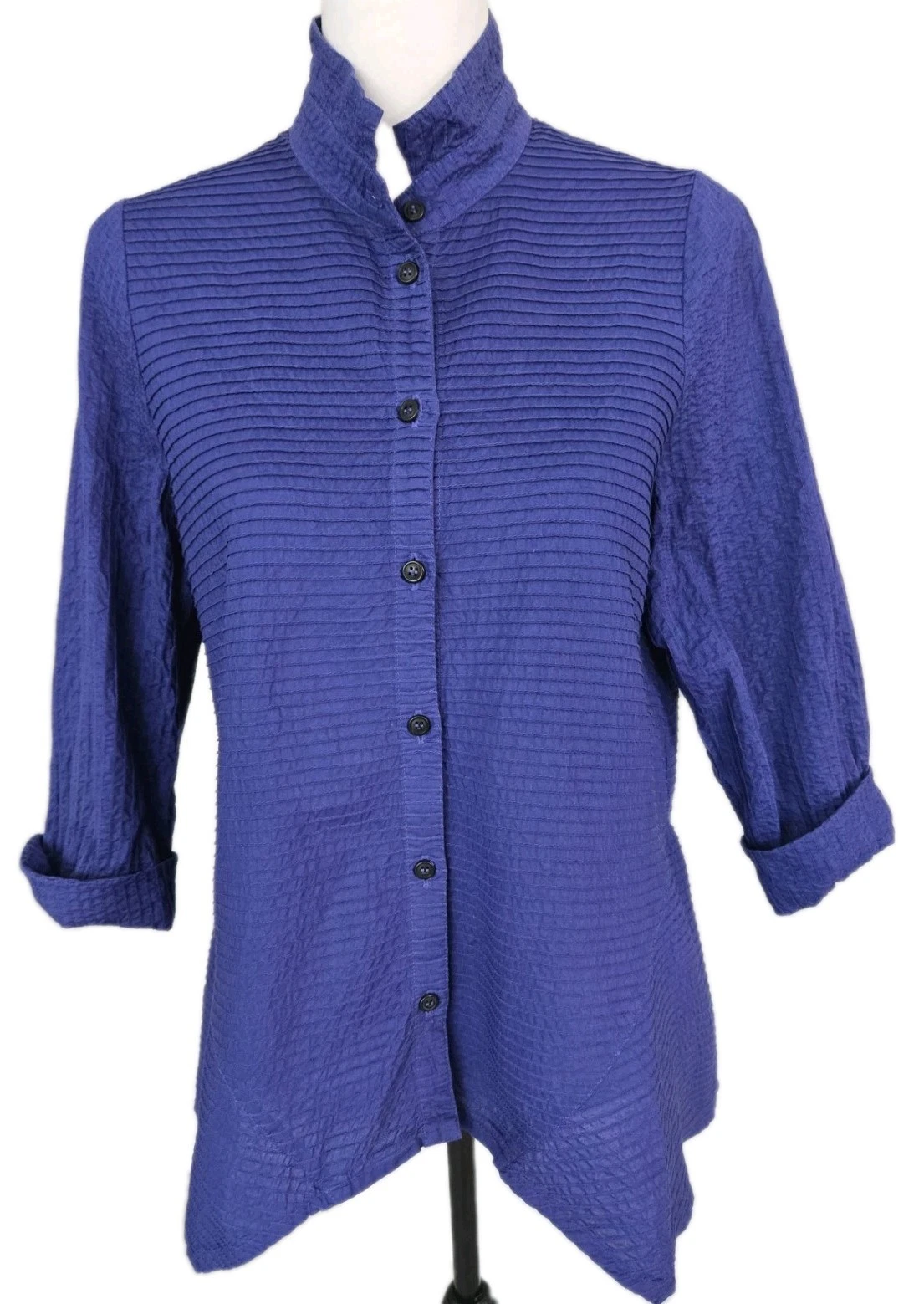 Yacco Maricard Pintucked Asymmetric Hem Boxy Cotton Button Down Blouse Sz 2 M/L
Opens in a new windo