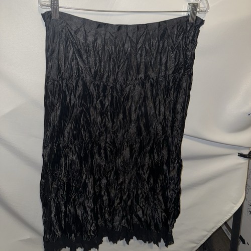 Eyeshadow black midi skirt with a touch of goth flair Size 8