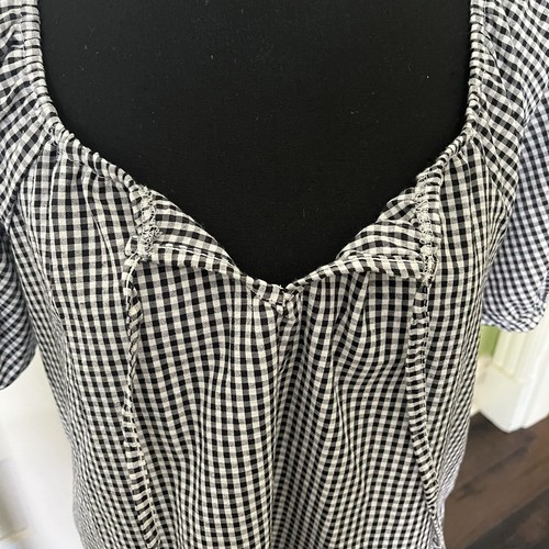 Spring cowgirl black and white gingham puffy sleeve blouse top size medium - Bild 4 von 12
