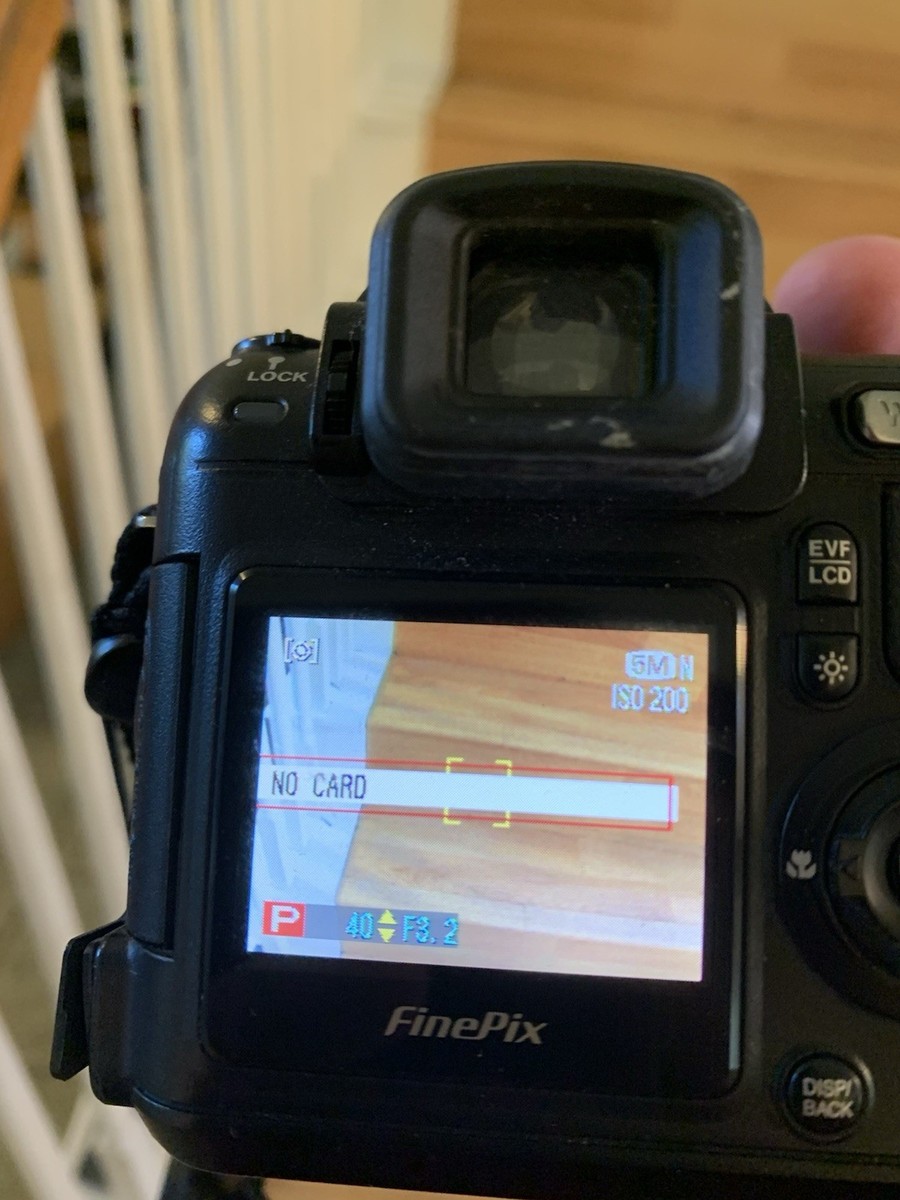 Fujifilm FinePix S Series S5200 5.1MP Digital Camera - Black Fujifilm FinePix S Series S5200 5.1MP Digital Camera - Black