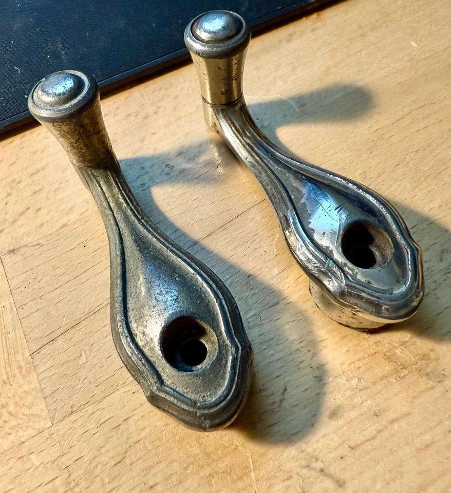 1932-34 FORD PANEL DELIVERY CLOSED CAB WINDOW CRANK HANDLES 30S RAT ROD 1933 - image 2 of 4