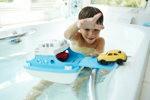 Green Toys Ferry Boat Bath Beach Water Tough Recycled Plastic Made in USA - Picture 3 of 7