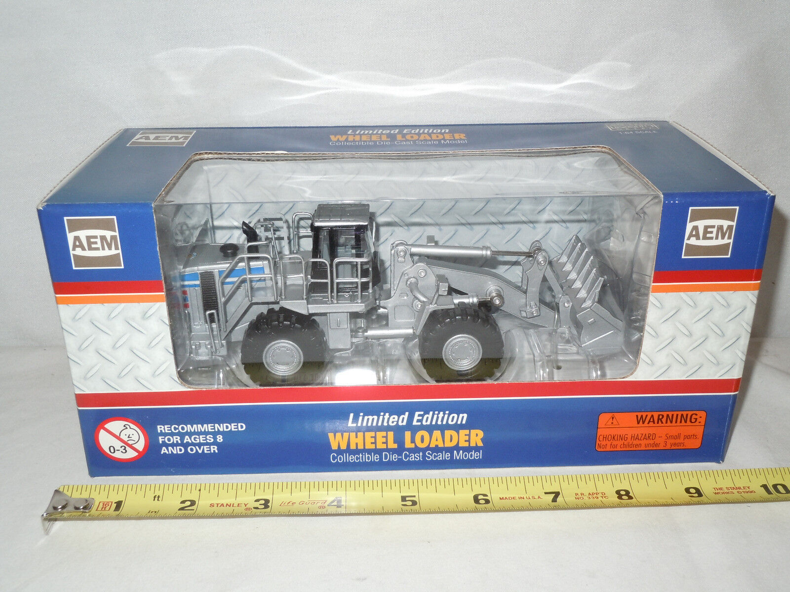 AEM Wheel Loader 2008 Conexpo Silber Edition by Norscot 1 64th Scale AEM Wheel Loader 2008 Conexpo Silber Edition by Norscot 1 64th Scale
