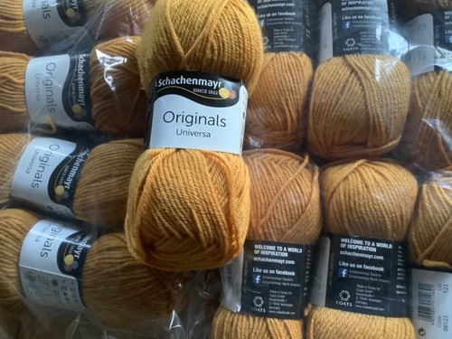 Schachenmayr Universa Wollpaket 750 g senfgelb mit Merino gelb Wolle Wollreste - Bild 2 von 5