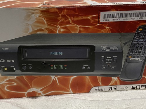 Philips VCR VRB411AT 22 Player Smart Clock Auto Time Setting 4 Head Open Box - Picture 2 of 10
