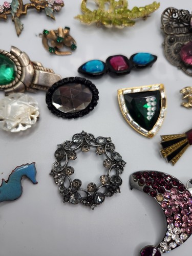 Vintage to Now Jewelry 16 Unique Pieces Junk Drawer Craft Lot Brooch READ - Picture 15 of 23