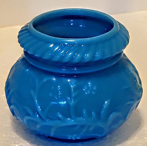 Miniature Lamp Porcelain Monkey Iridescent Glaze Opaque Blue Shade, Sitzendorf ? - Picture 12 of 14