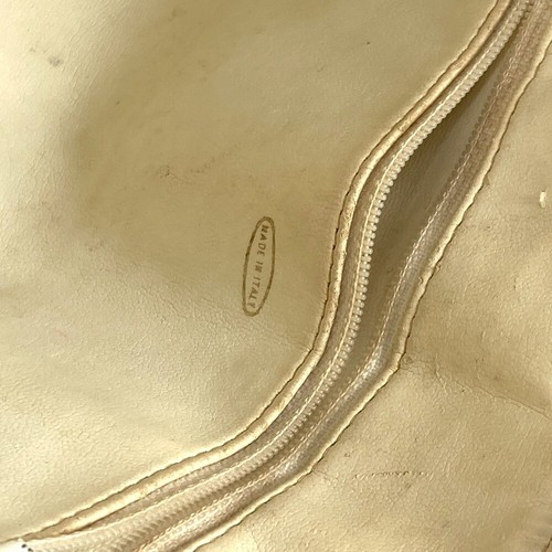 CHANEL Vintage Matelasse Quilted Logo Double Chain Schultertasche Leder Weiß - Bild 13 von 19