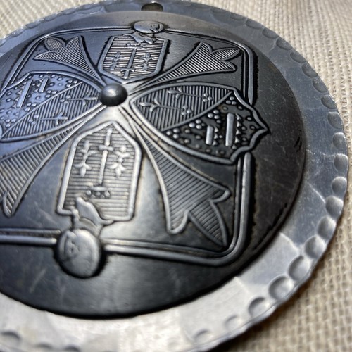 Shield Pendant Heraldic Knight Silver Tone Pendant Necklace Signed Coro Vintage - Picture 4 of 10