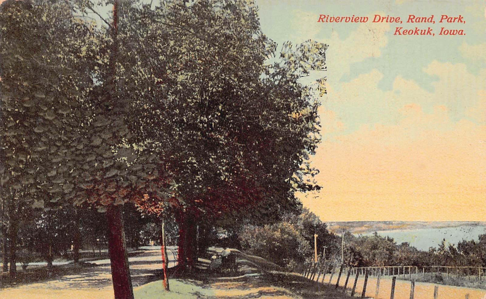 Keokuk IA Iowa Rand Park Mississippi River Riverview Drive Vtg Postcard