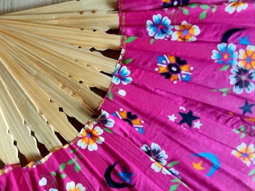 Bamboo wooden Pink flower fabic Thai local natural handmade folding Hand Fans - Picture 4 of 4
