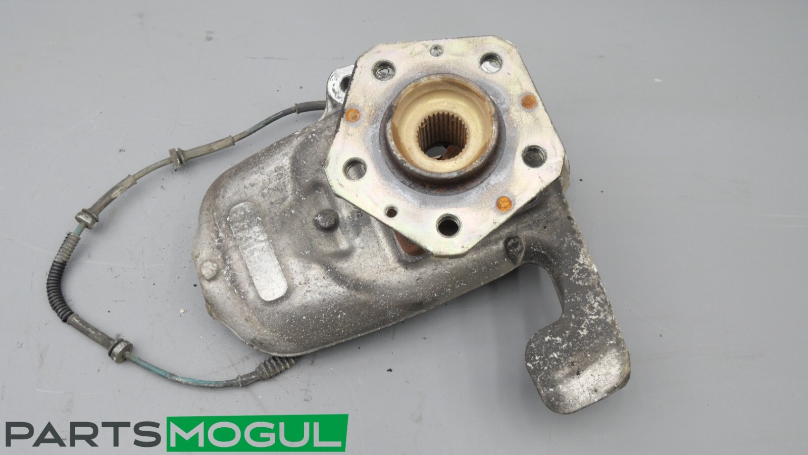 03-08 MASERATI QUATTROPORTE M139 FRONT RIGHT SPINDLE KNUCKLE WHEEL HUB OEM