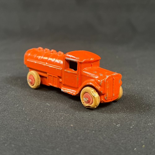 Vintage 1930s Barclay Tanker Truck Slush Lead Cast Toy Car - 第 6/8 張圖片
