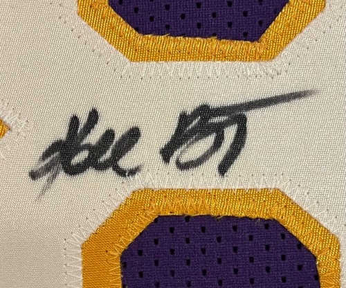 Kobe Bryant Signed Autographed Purple Los Angeles Lakers Jersey PSA/DNA COA - Picture 5 of 7