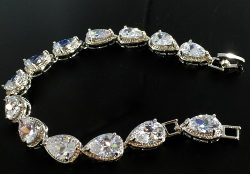 18k White Gold Plated Tennis Bracelet made w Swarovski Crystal Stone 7"+.75” - Picture 6 of 12