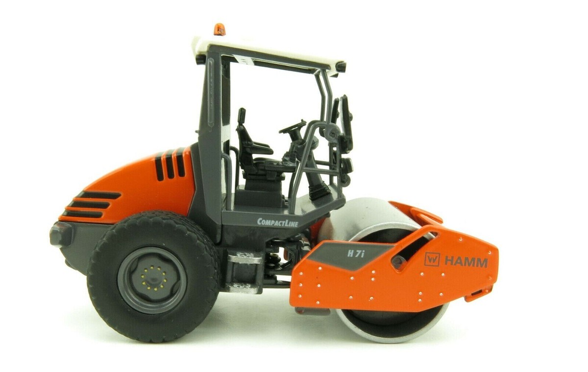 Hamm H7i Smooth Roller Compactor with ROPS - NZG 1:50 Scale
